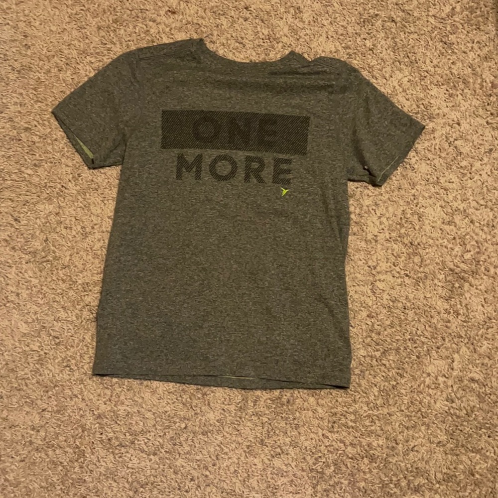 Old navy active tee